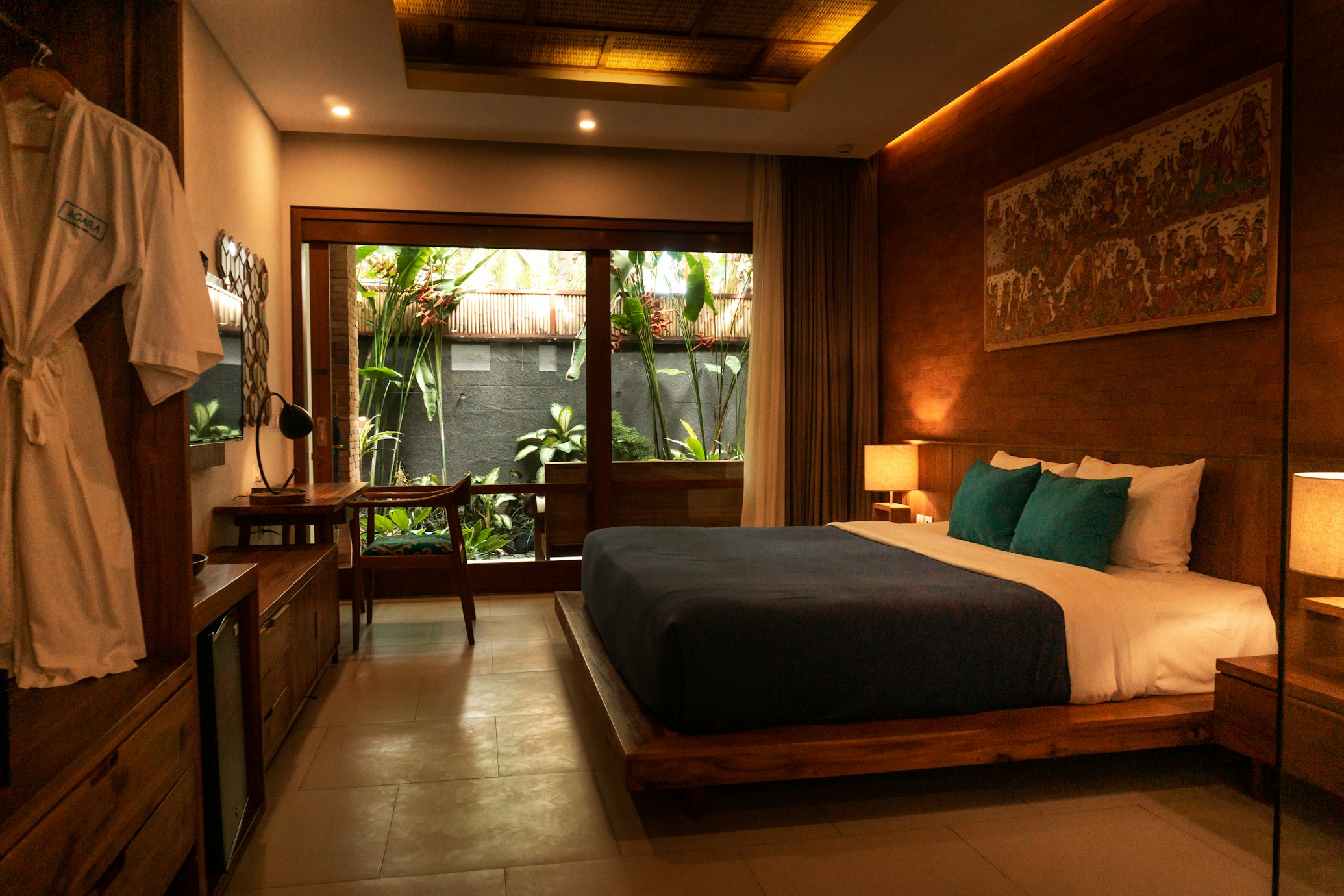 Room gallery image